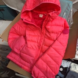 GAP kids size 5 pink hooded jacket